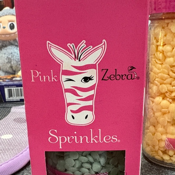 Pink Zebra Sprinkles Wax Melts - Starfruit & Lotus Blossom - Picture 2 of 4